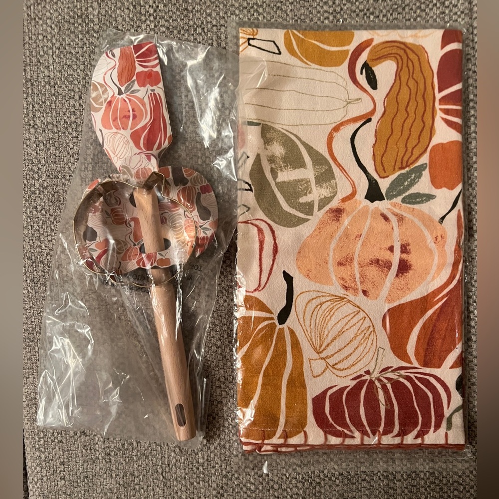 Anthropologie Fall Themed Kitchen Towel, Spatula and Pumpkin Cookie Cutter
